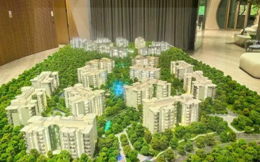 FOREST LIVING | 60/40 | SPACIOUS | PRIME LOCATION